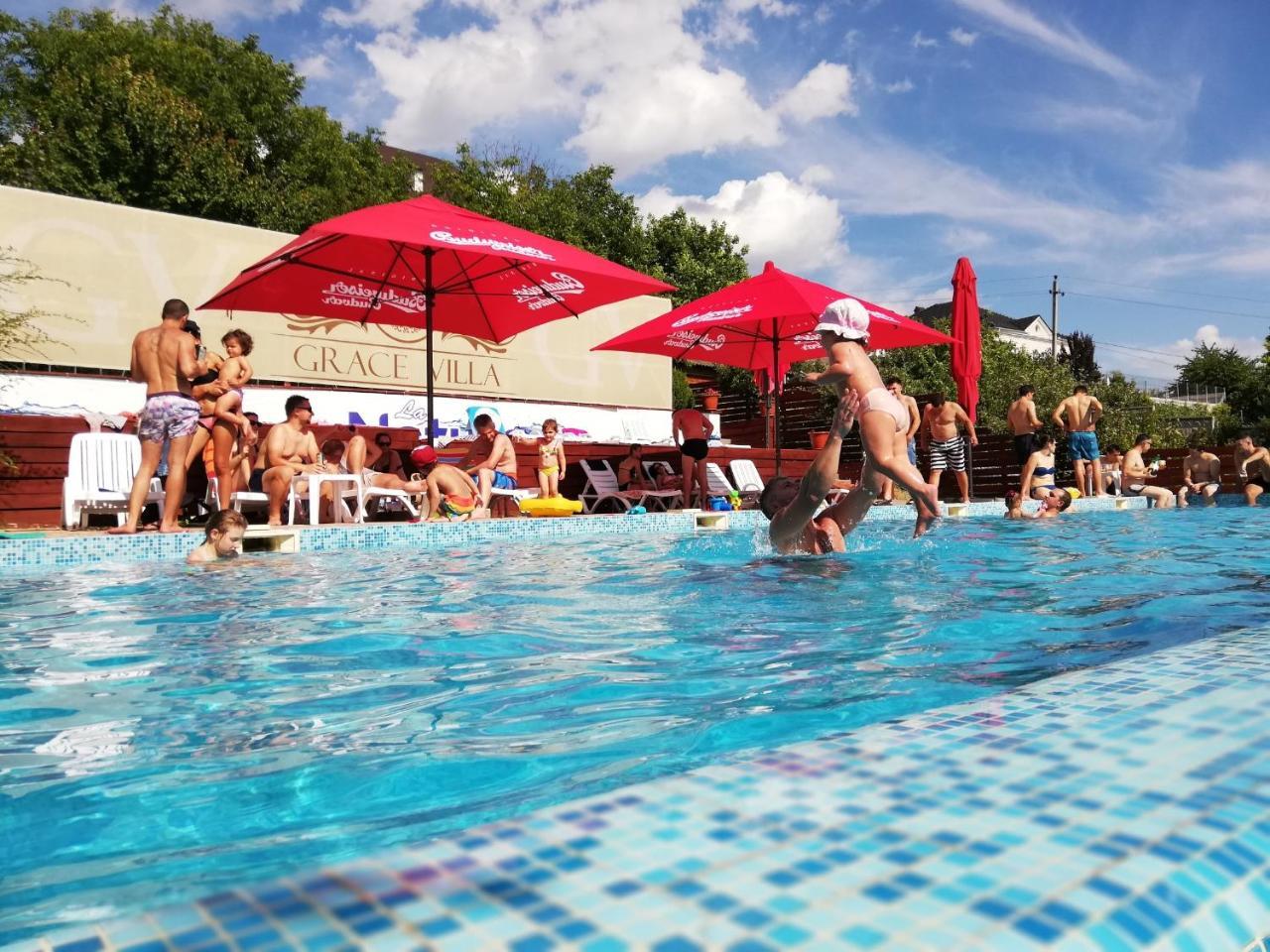 Grace Villa Codru Buitenkant foto